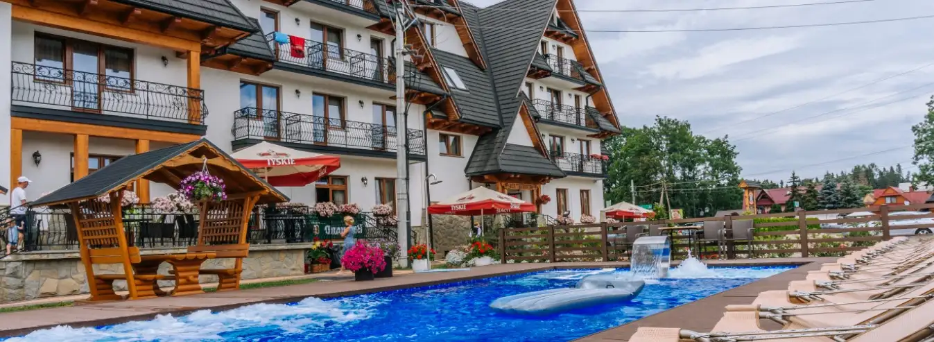 Viešbutis Białka Tatrzańska Tatry Poilsis kalnuose Lenkija - viešbučio su baseinu vaizdas